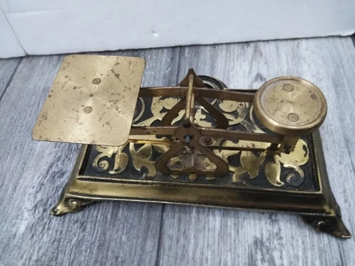 VTG ART DECO  POST OFFICE BRASS LETTER SCALE (ONLY)   SIZE 8.5''X5.5''