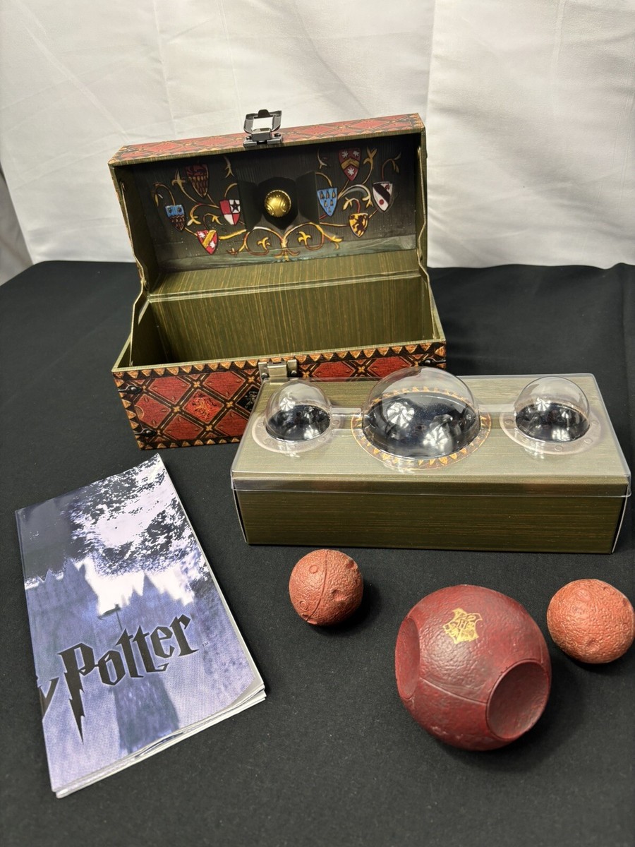 Harry Potter: Collectible Quidditch Set by Running Press for