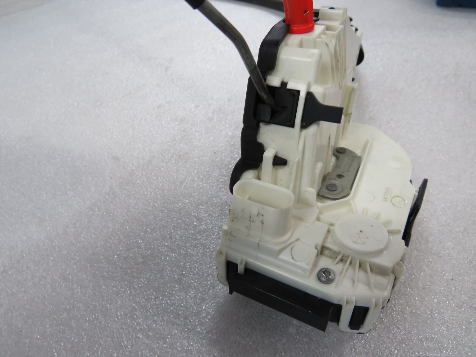 2016 Maserati Quattroporte, RH, Right, Rear Door Latch, Used, P/N 670003111