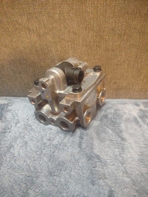 New Brake Relay Traction Valve fit K070951 K078420 2602215C91 Volvo Bendix ATR-6