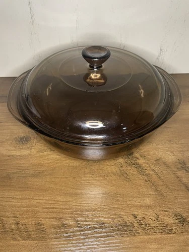 Vintage Pyrex Visions Amber Brown Glass 1.5 Liter Casserole Dish with lid