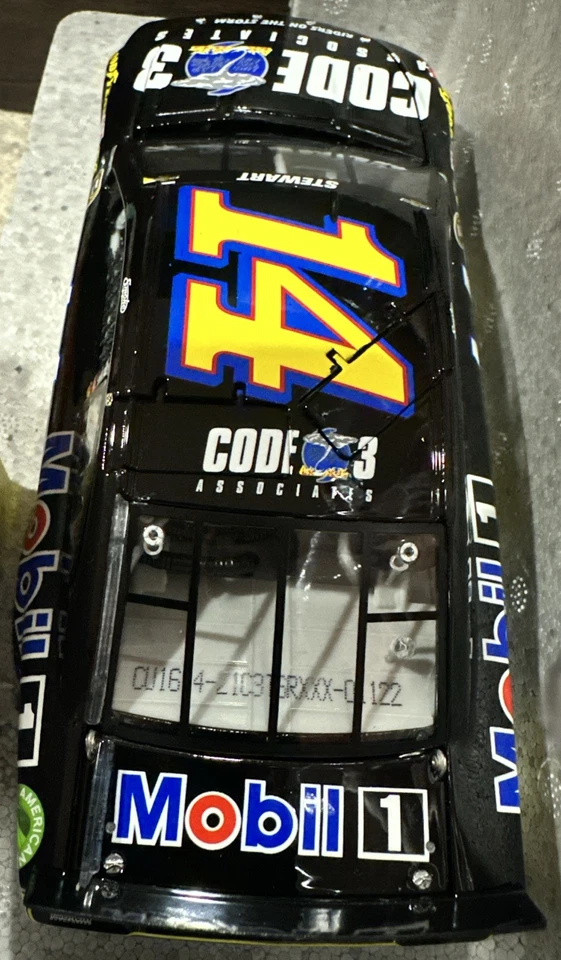 Tony Stewart Code 3 Associates Sonoma 2016 versión ganadora de carrera 1/24 acción NASCAR Foto 4 de 4