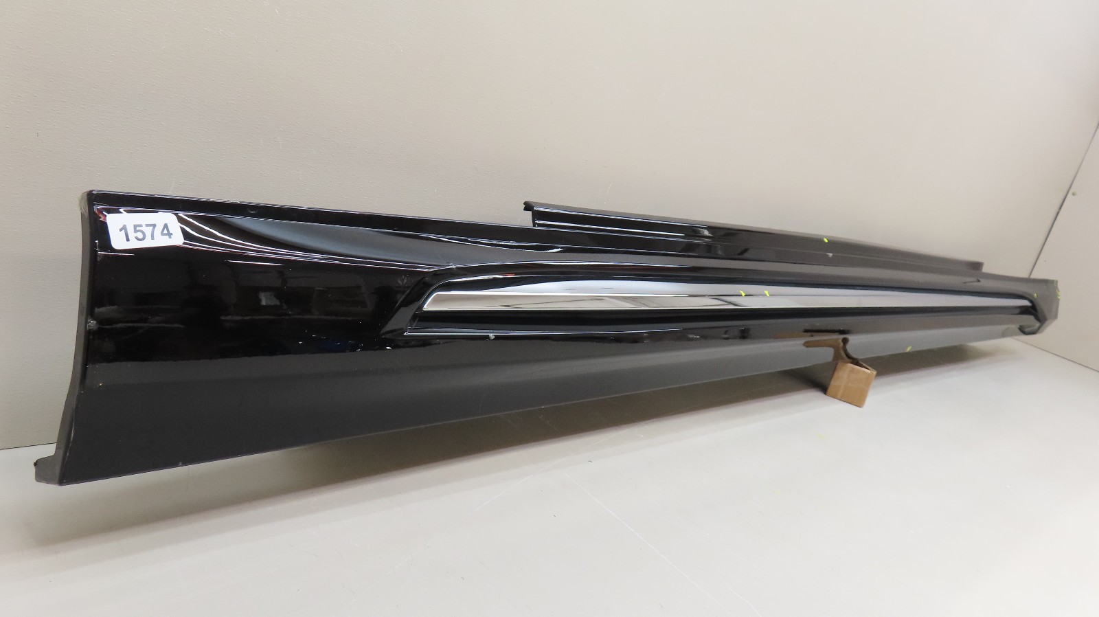 2024 2025 ROLLS ROYCE SPECTRE RIGHT PASSENGER SIDE SIDE SKIRT OEM