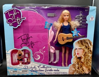 2010 Taylor Swift Wardrobe Collection Fashion Doll Set by Jakks Pacific NIB