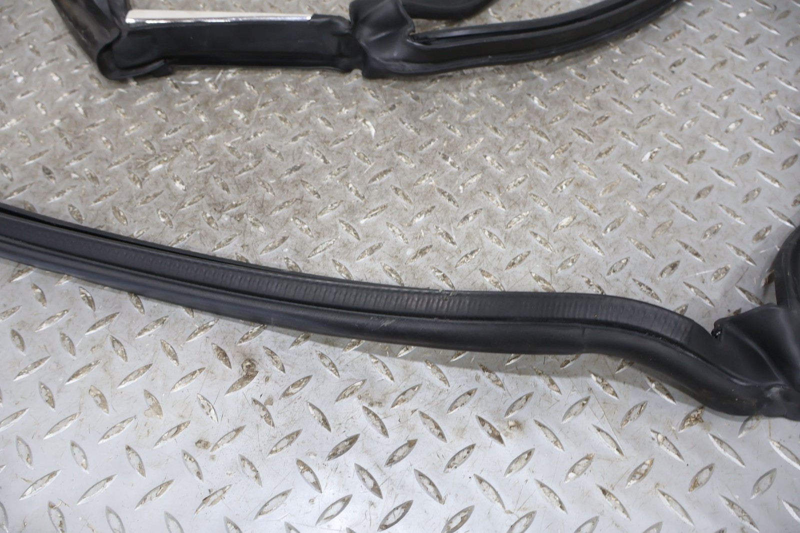 2010 Aston Martin V8 Vantage OEM Convertible Boot Cover Weather Stripping Seal