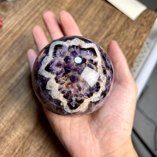 695G Natürliche schöne Traum Amethyst Quarz Kristall Kugel Heilung 79 mm 88. - Bild 4 von 12