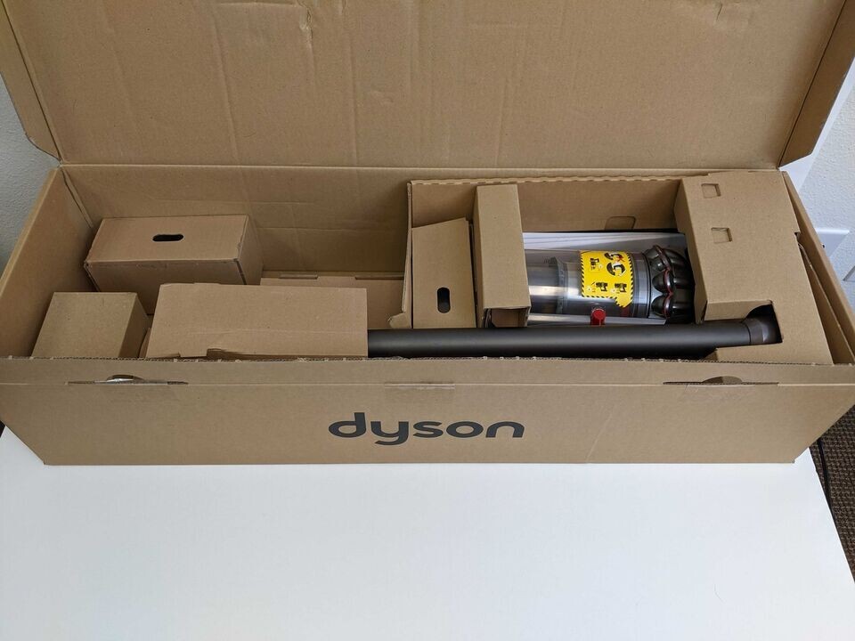 【美品)Dyson コードレスクリーナー V11 sv15 New Dyson V11 SV15 Detect+ Full House LCD Cordless Stick