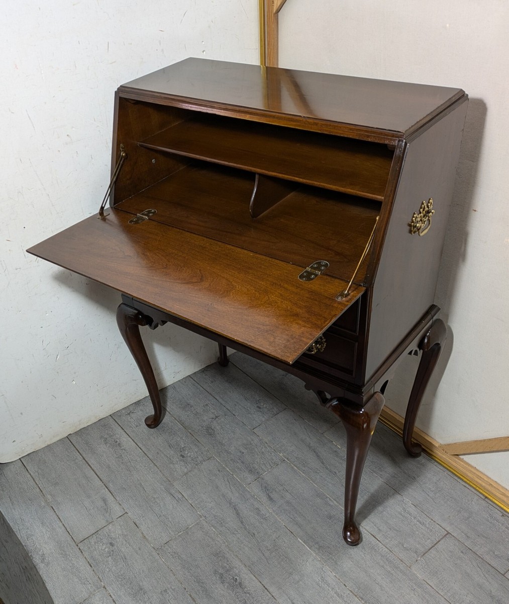 Vintage Thomasville Mahogany Wood Queen Anne Drop Front Secretary