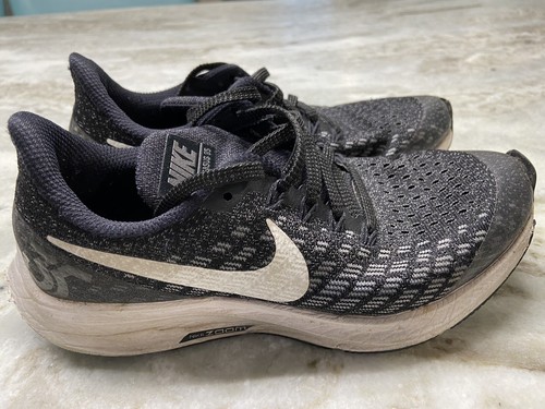 Nike Zoom Pegasus 35 Kids Black Grey Running Shoes Girl Boys Size 4 Sneakers Run - Picture 2 of 12