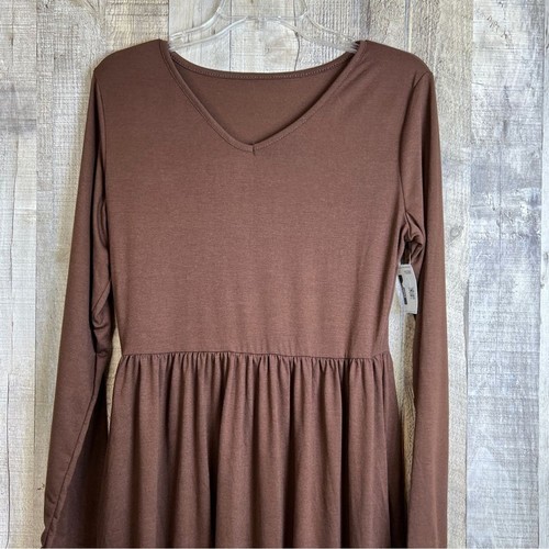 Brown Unbranded Large Peplum Dress with Long Sleeves & V-Neck - Picture 3 of 7