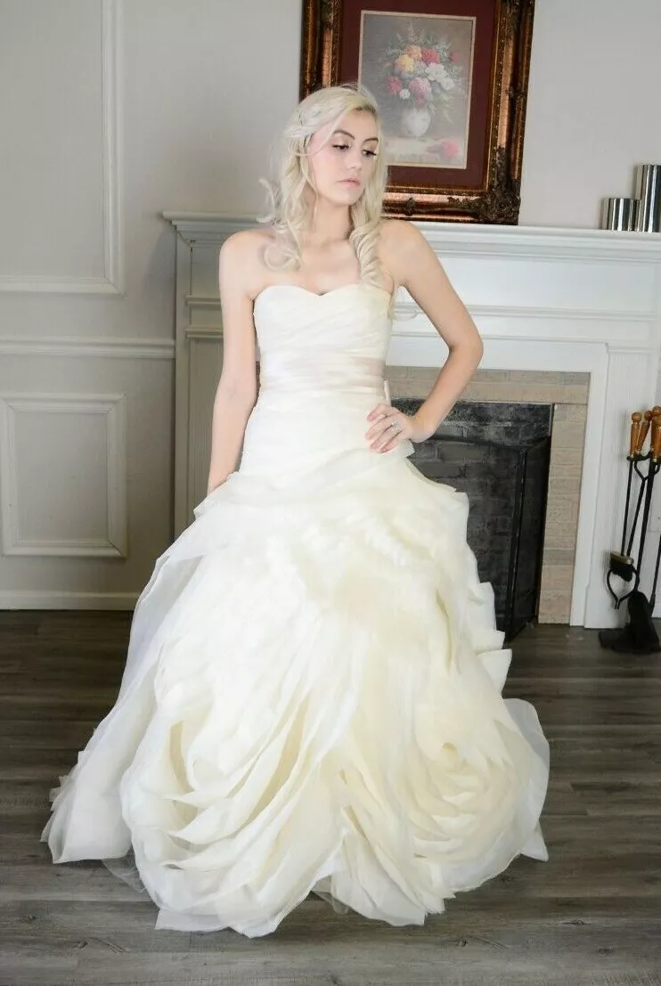 Vera Wang FRANIA | Fantasy Bridal Boutique