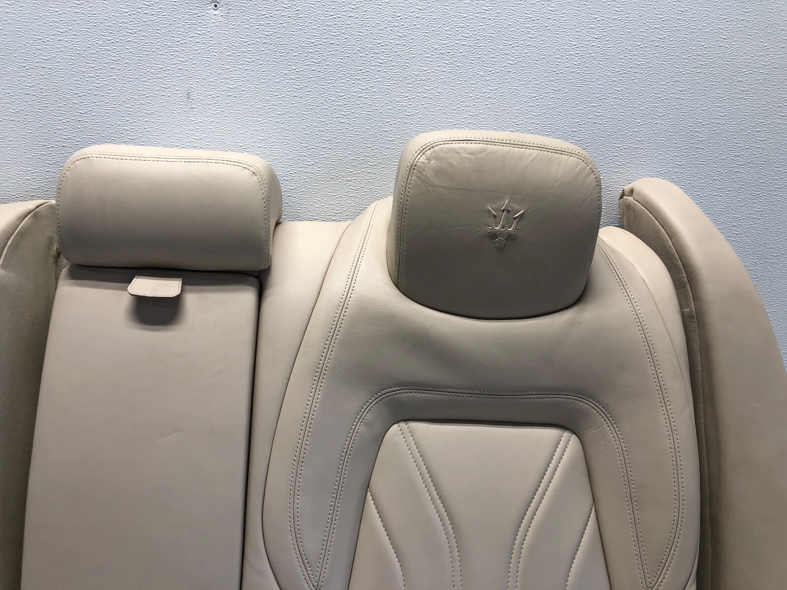 2014-2020 MASERATI QUATTROPORTE REAR UPPER SEAT CUSHION W/ HEADREST OEM.