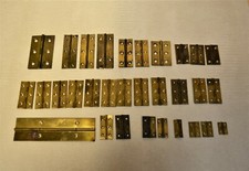 Lot de 31 charnières paumelles en laiton de toutes dimensions