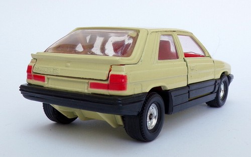 Corgi 11cm Long Vintage Diecast CG84 - Renault 11 GTL - Cream - Bild 2 von 3