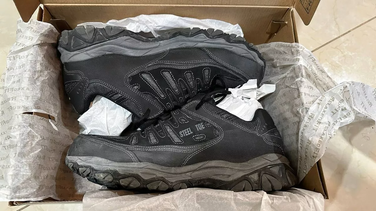 Skechers steel 2025 toe size 15