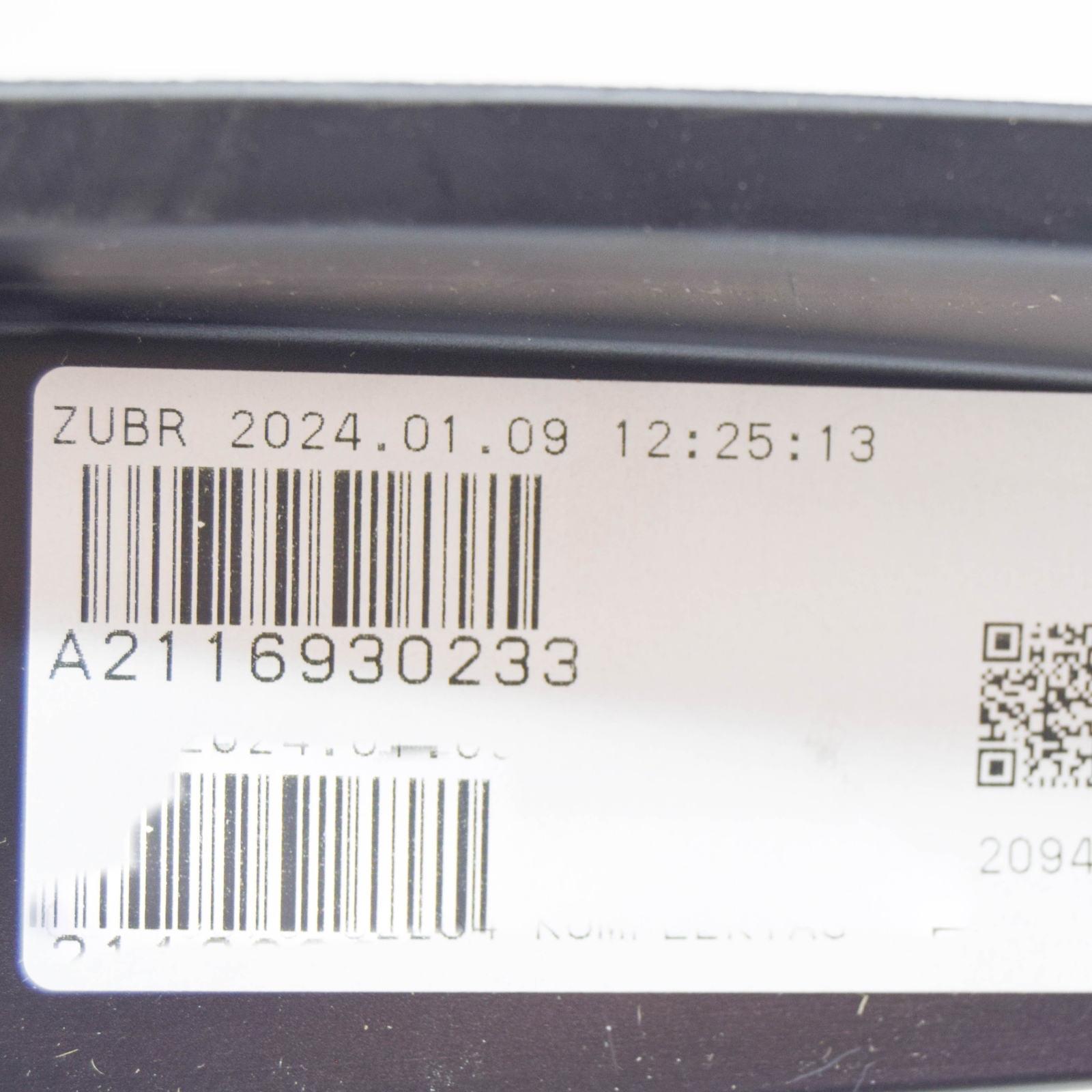 Mercedes-Benz E W211 Interior Rear Right Upper Trim A2116930233 