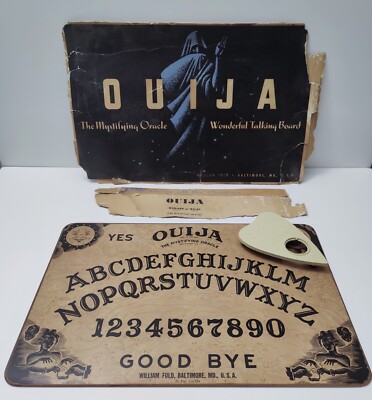 【中古】ウィジャボード OUIJA BOARD (⚠️注意⚠️) Dangers of Using Ouija Boards