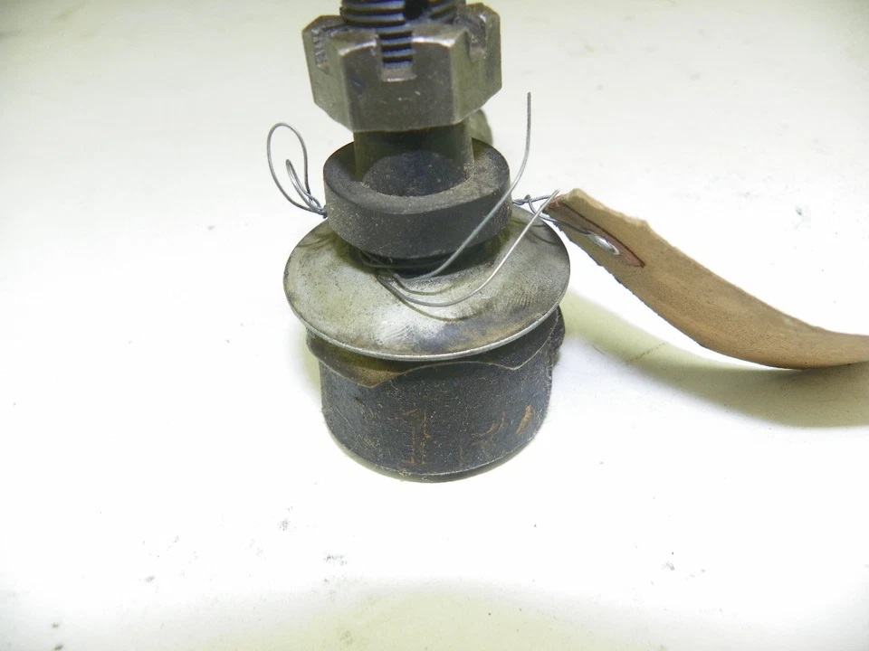 Пара концов анкерного стержня Moog ES101L ES101R для Buick Roadmaster Century 1937-1940 годов выпуска - Изображение 3 из 4