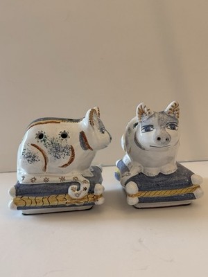 Herculano Elias Callas CAT ON PILLOW. flower Frog Vase  Set Of 2￼￼