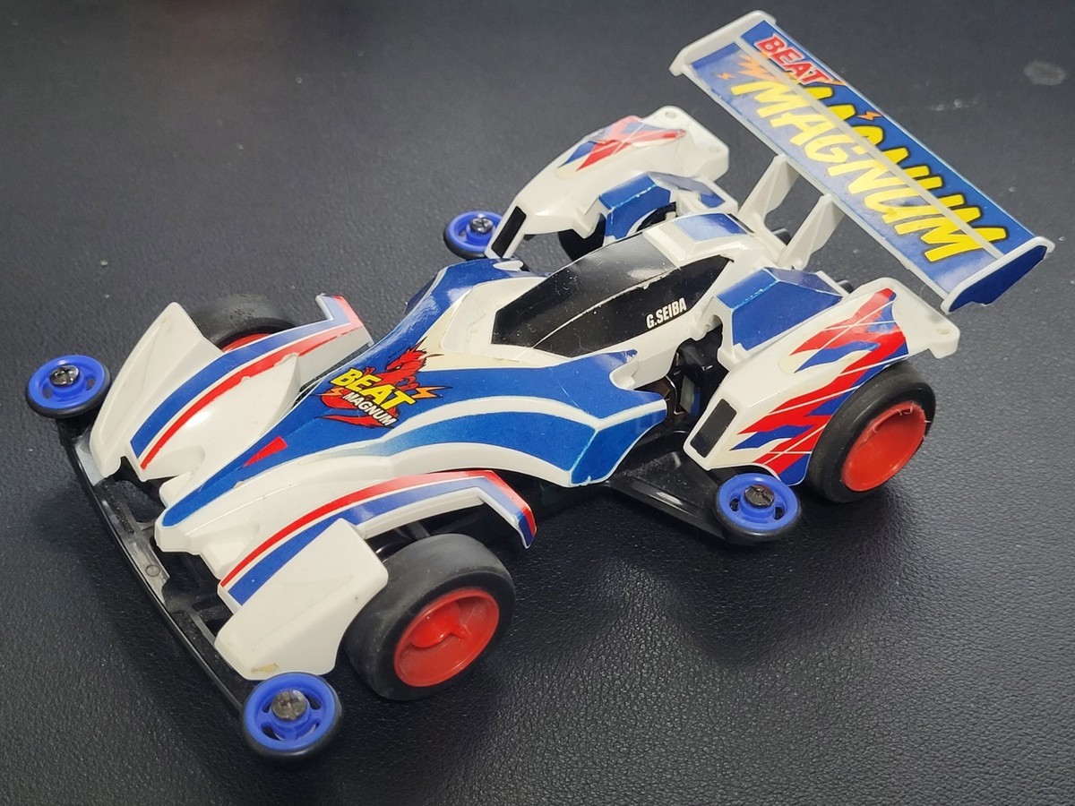 Use Tamiya 1/32 Fully Cowled Mini 4WD Series Beat-Magnum Premium