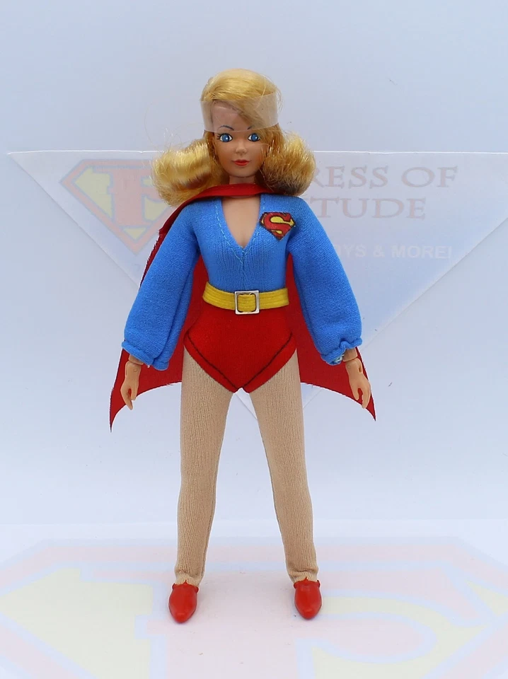 Figura de acción Mego Supergirl Vintage 1974 WGSH DC Comics 8" 100 % original ~COMO NUEVA Foto 2 de 4