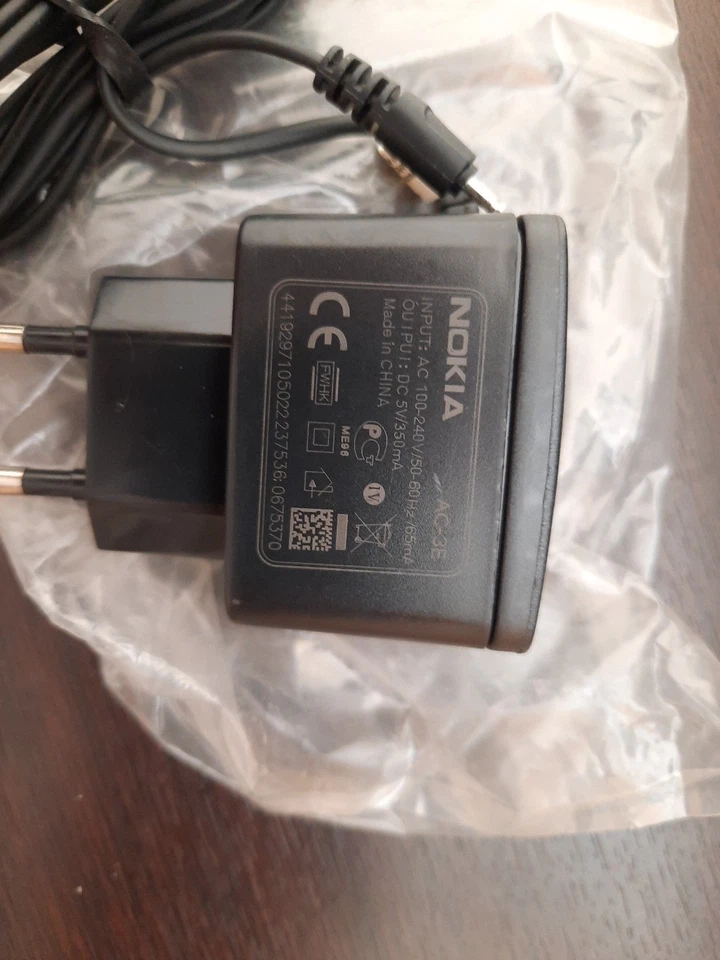 Caricabatterie Nokia Originale AC-3E – Alimentatore da Muro per Cellulari NUOVO  - Immagine 2 di 2