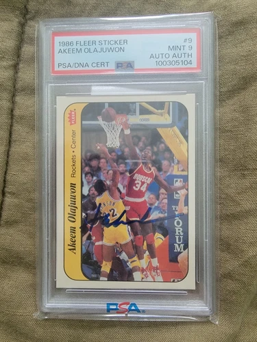 1986 Fleer Akeem Olajuwon ON CARD AUTO RC. PSA 9 AUTO AUTHENTIC POP 14. 0 HIGHER
