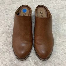 sofft tan clogs 6.5M