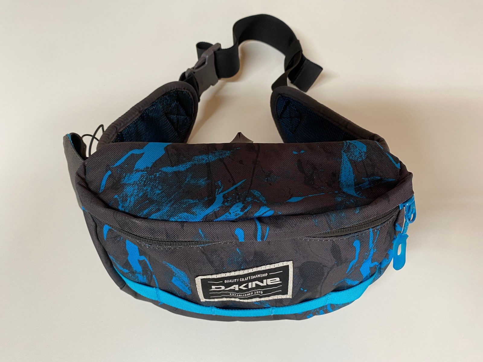 DaKine Hot Laps Mountain Bike Waist Hip Bag Pack, Black Blue