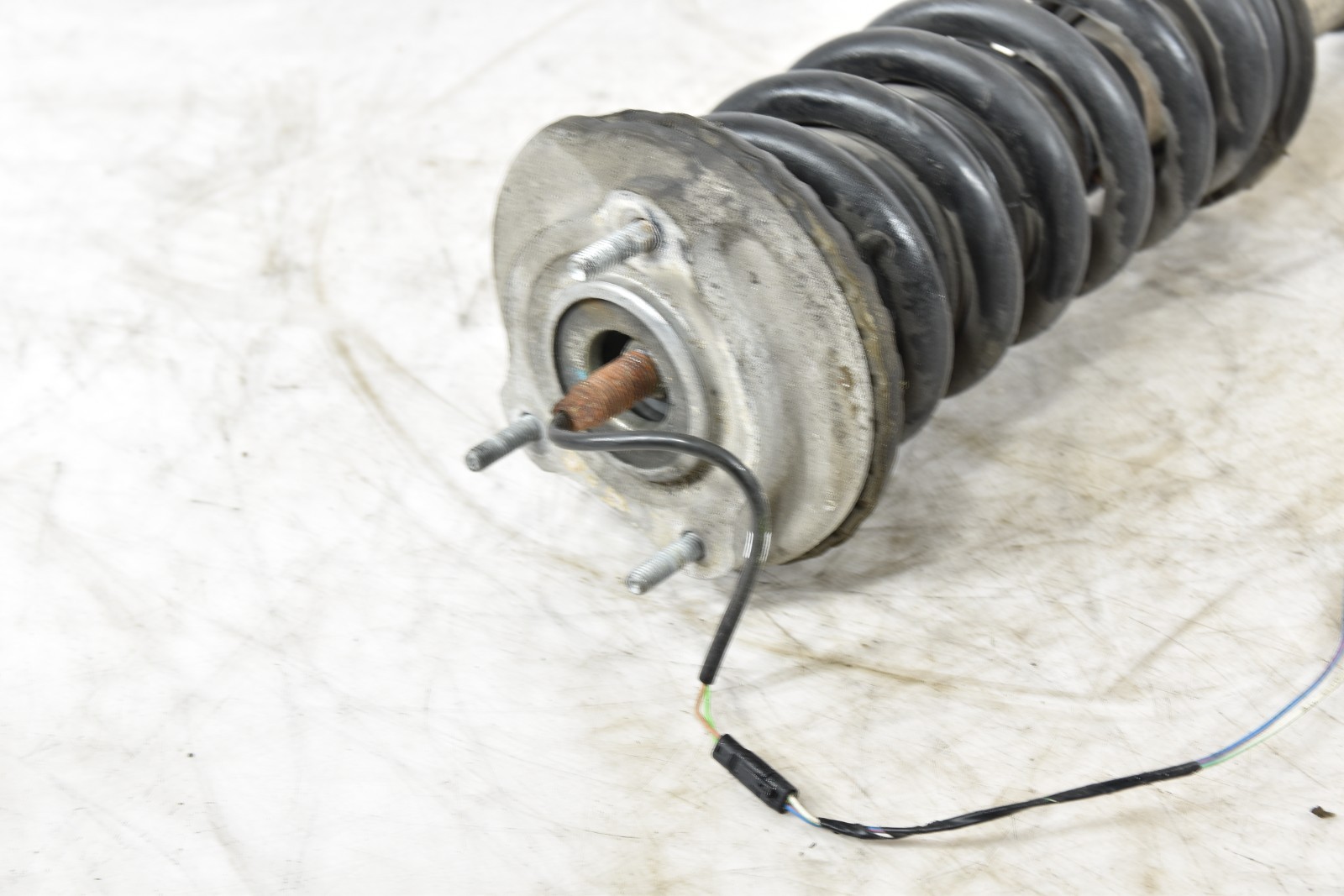 Maserati Quattroporte 2014-2023 Front Left Strut assembly P/N 06700071400