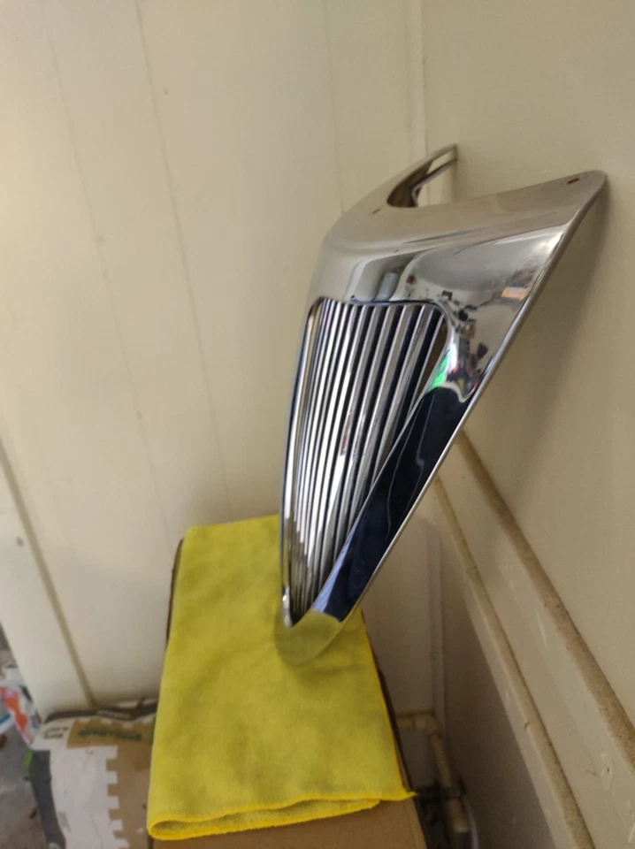 Parrilla delantera cromada Plymouth Prowler/Chrysler 97-2002 Foto 4 de 4