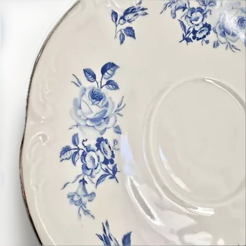 Vintage Winterling Bavaria Blue & White Rose Bouquet Teacup Saucer ~ Germany - 第 3/4 張圖片