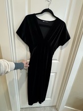Zara Black Velvet Midi Dress Women’s Size Medium V Neck Short Sleeve Elegant 