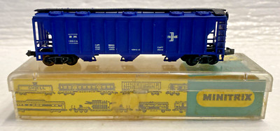 Minitrix N Scale Train Car 3139 ~ Boston & Maine ~ 4 Bay Covered Hopper