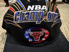 NWT Vtg Starter Chicago Bulls Championship Hat 1998 NBA Champions Locker Room — photo 1