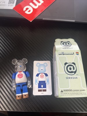 bearbrick series 44 secret rare uwe      