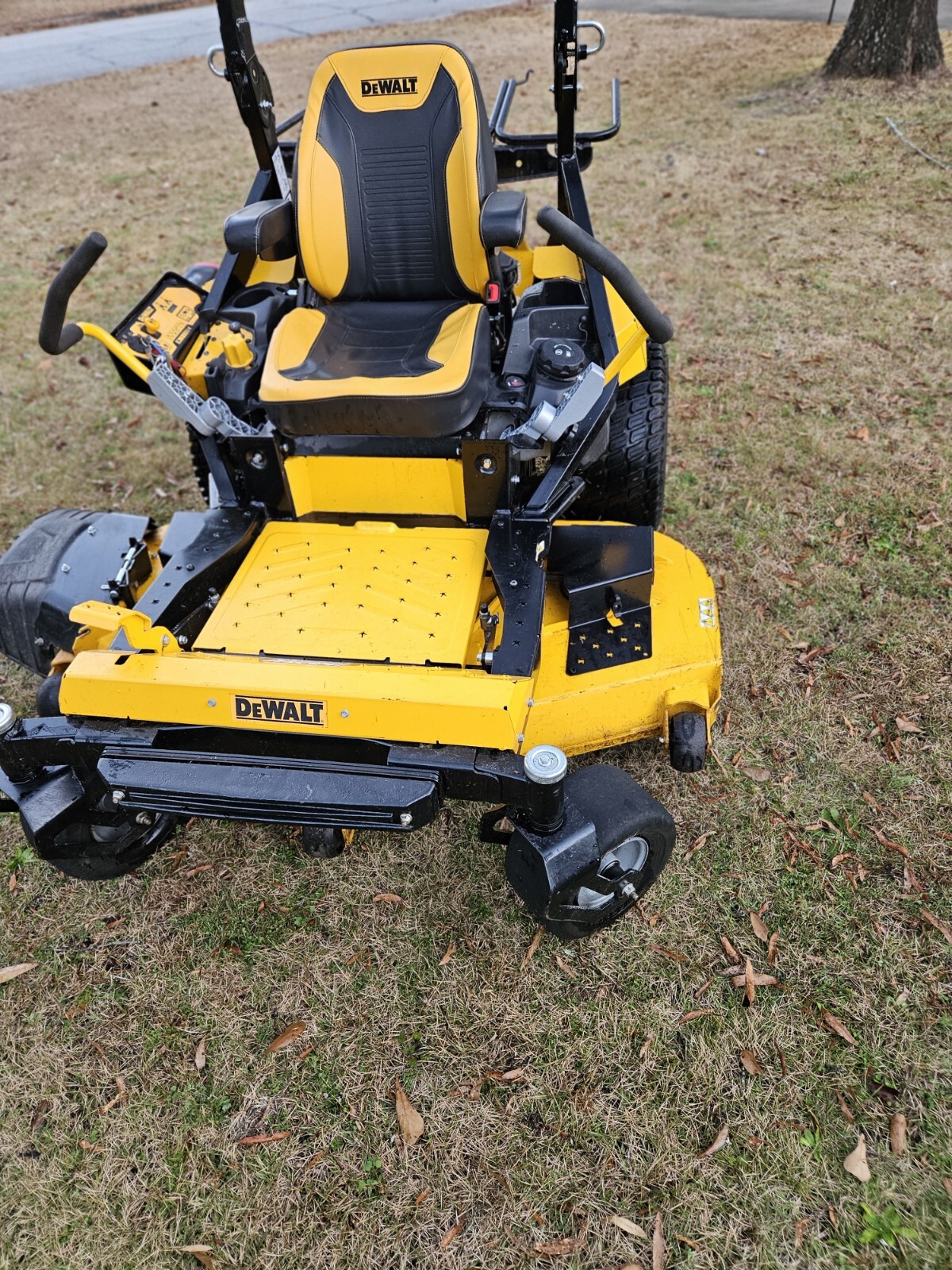 Grass Catcher Z254 Bagger XP Series Husqvarna Z254 Zero Turn Mower - Main Image