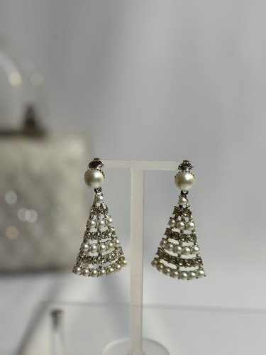 Pendientes SARAH COVENTRY RAROS Auténticos DE COLECCIÓN Tono Perla y Dorado Clip on - Imagen 5 de 8