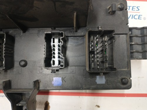 TOTALLY INTEGRATED POWER FUSE BOX 2006 DODGE RAM PICKUP # P56049888AJ 56049888AJ - Bild 9 von 12
