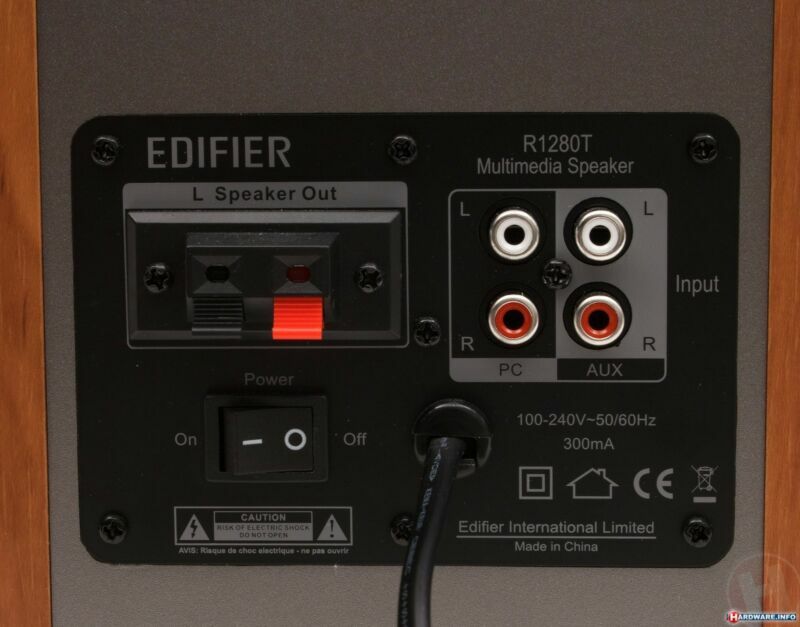 AudioTechnica ATLP60X Turntable and Edifier R1280T Speakers