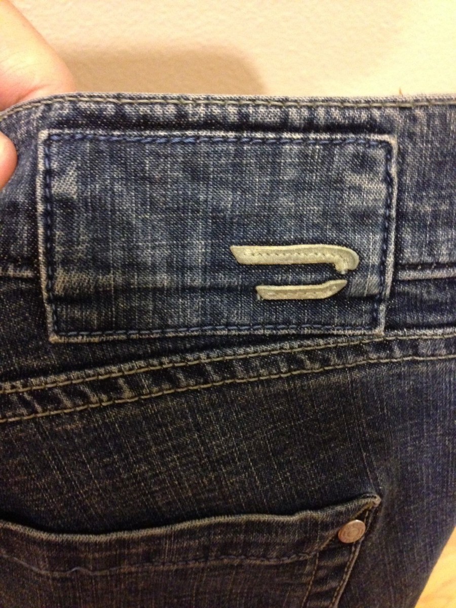 DIESEL INDUSTRY JEANS PANTS FOR WOMEN, SIZE 27 RN93243 CA25594 