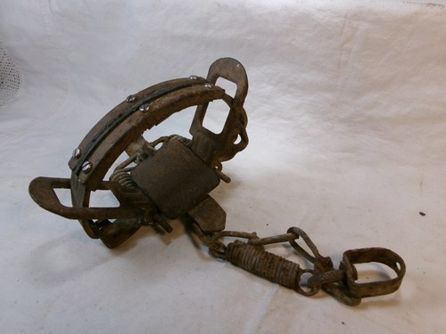 Vintage Victor Soft Catch Double Spring Animal Trap w/Chain Woodstream Corp - Picture 3 of 4