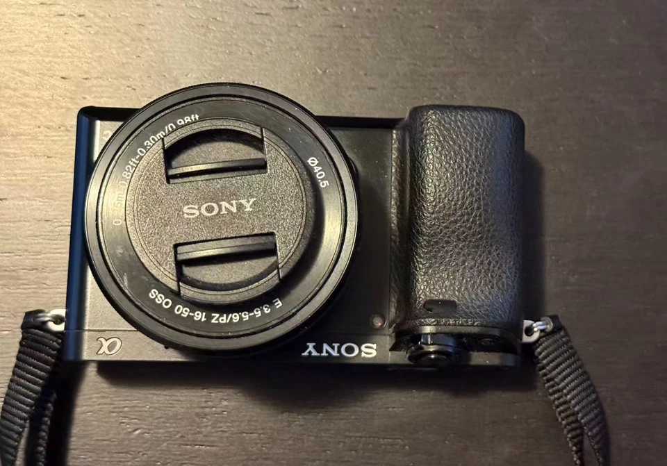 Sony A6000 24.3 MP Mirrorless Digital SLR Camera - Black - Image 3 of 4