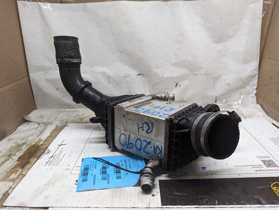 Passenger Intercooler 4.4L Twin Turbo Fits 15-19 BMW X6M , 17517848096 - Изображение 4 из 4