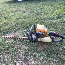 Poulan Pro Hedge Trimmer 25 HHT Gasoline  25cc 22” Runs