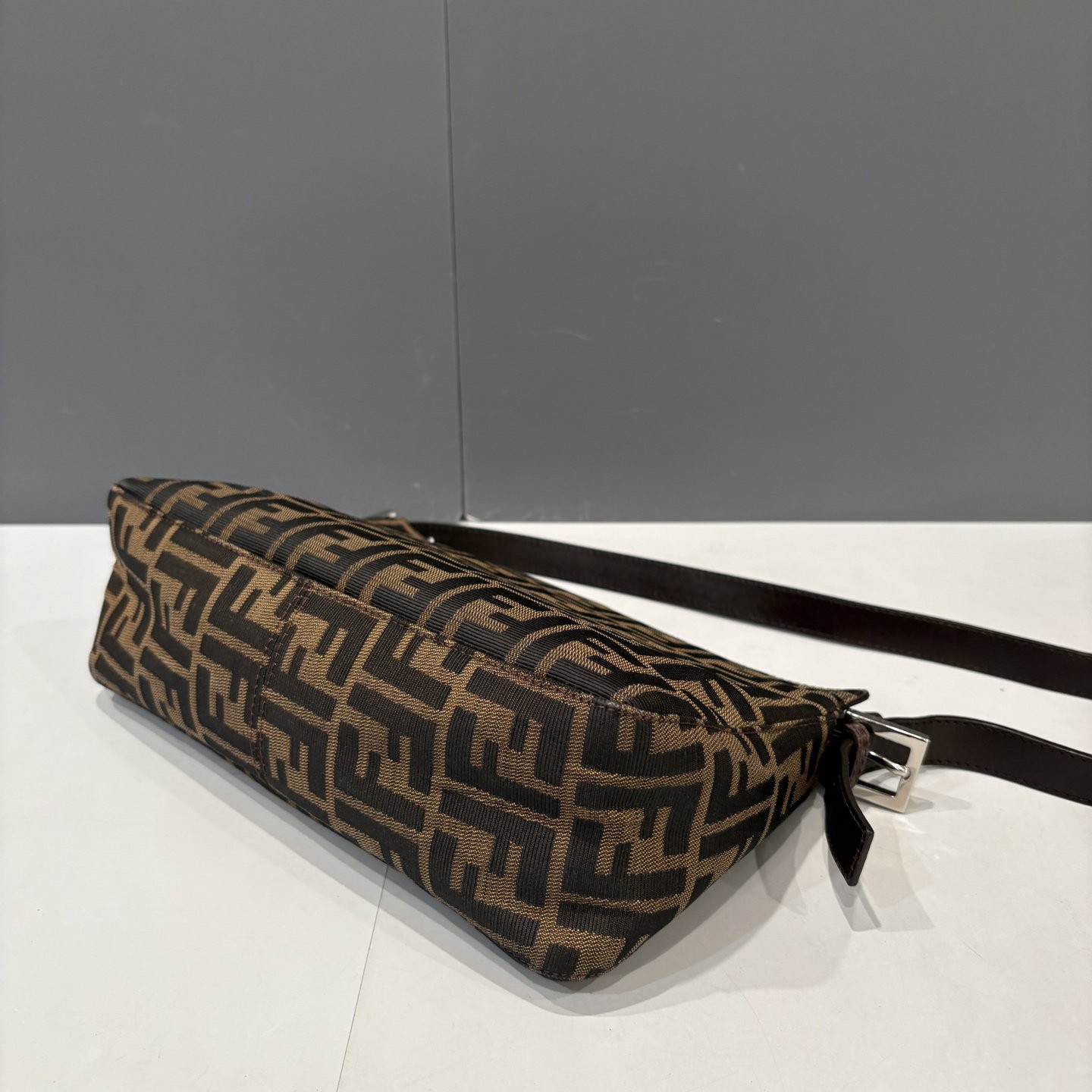 Fendi Shoulder Bag Dark Brown Light Brown Zucca (ky050926a6) — image 11