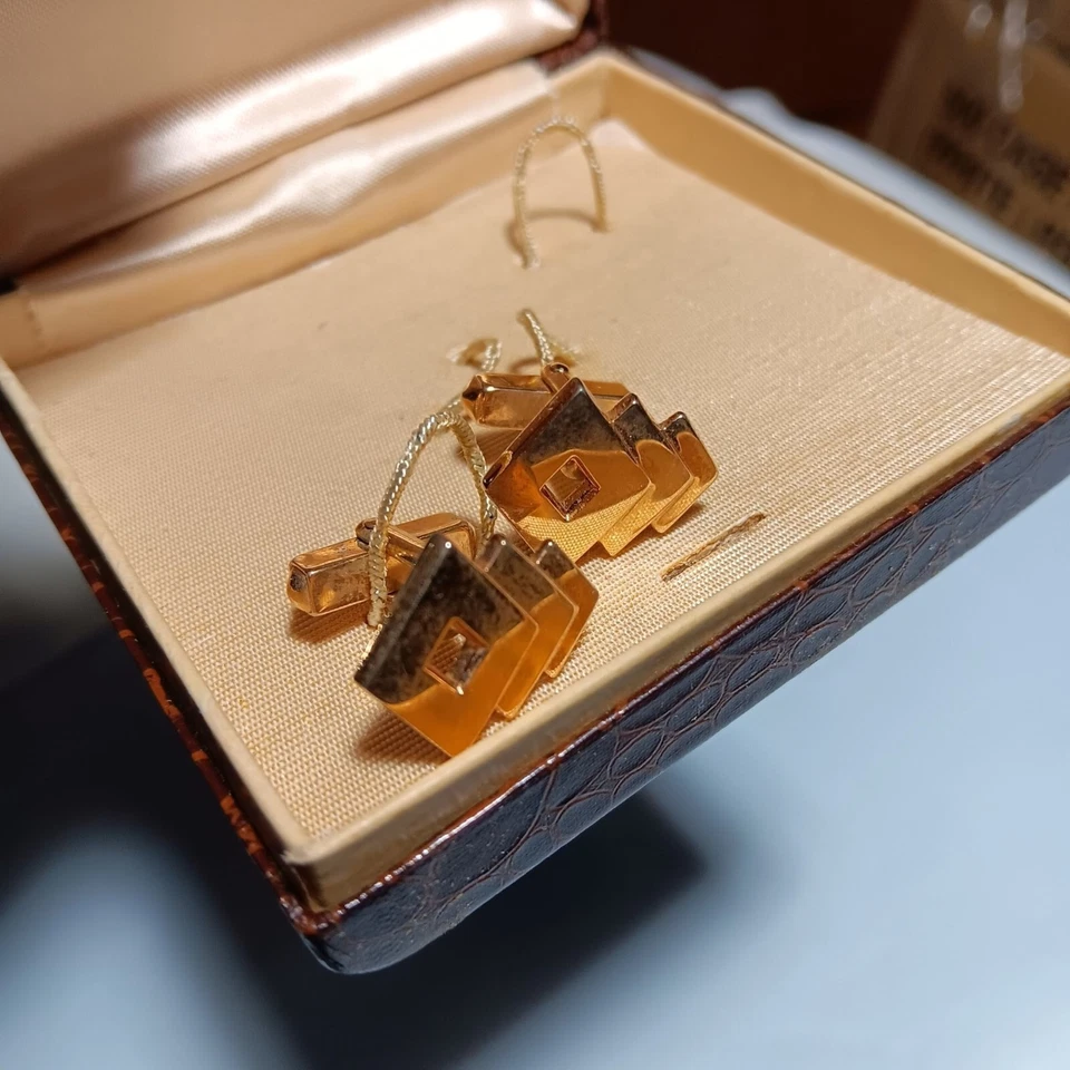 Juego de Gemelos Vintage Swank Tono Dorado Original Estuche de Cuero Sintético Marrón Foto 4 de 4