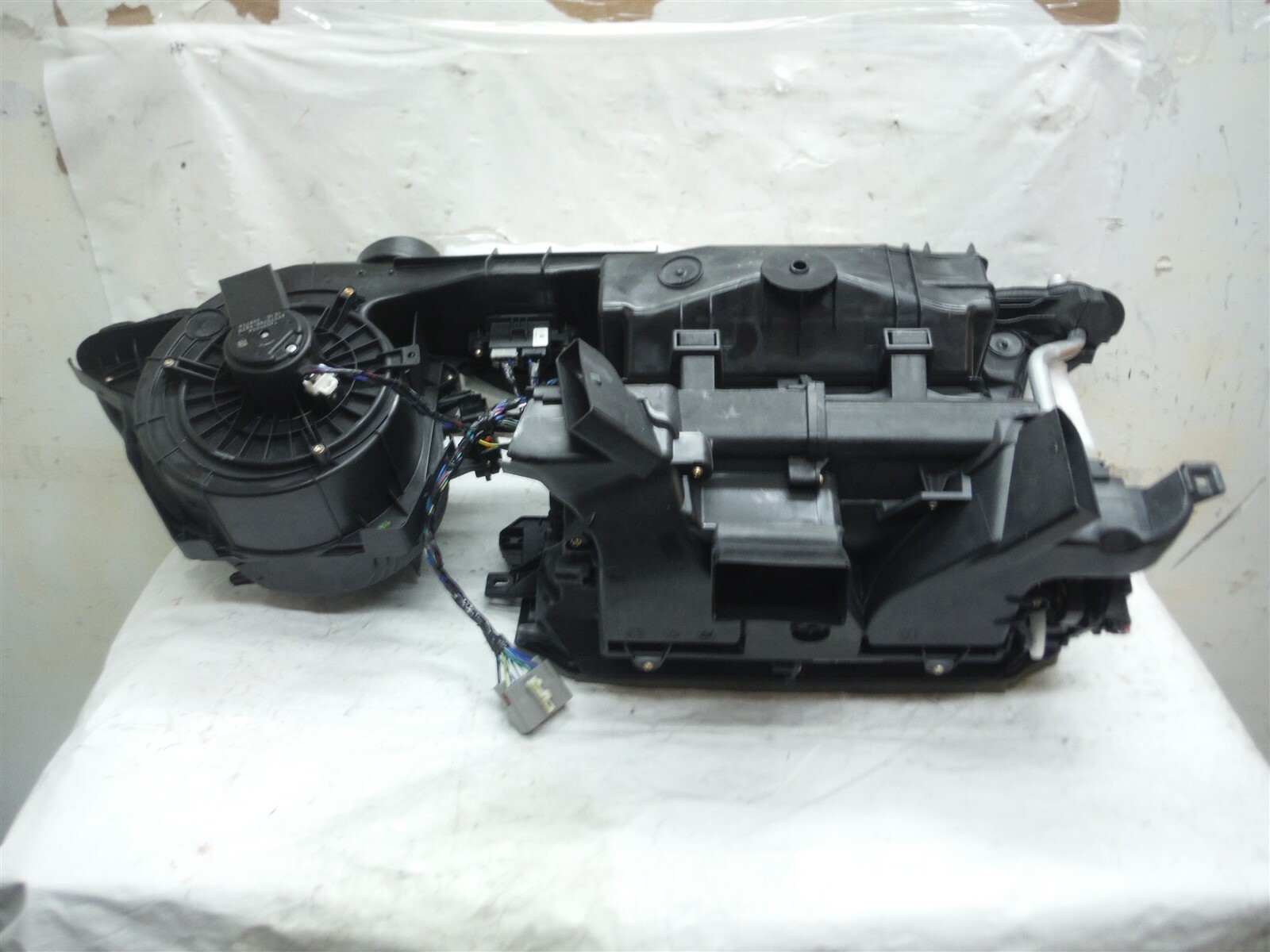 2017-2019 MASERATI GHIBLI S Q4 A/C VENTING DUCT SYSTEM W ACTUATORS OEM 670038354