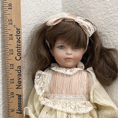 Vintage 1997 Le Bambole Di Arianna CAMILLA Bisque Porcelain Doll