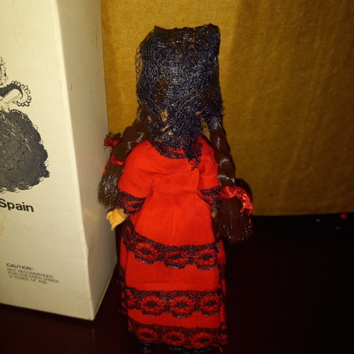 Spain Vintage Nationality Doll With Sleeping Eyes - Picture 3 of 5